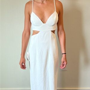 Bardot bridal dress- NWT, never worn, hanging in a garment bag since purchase